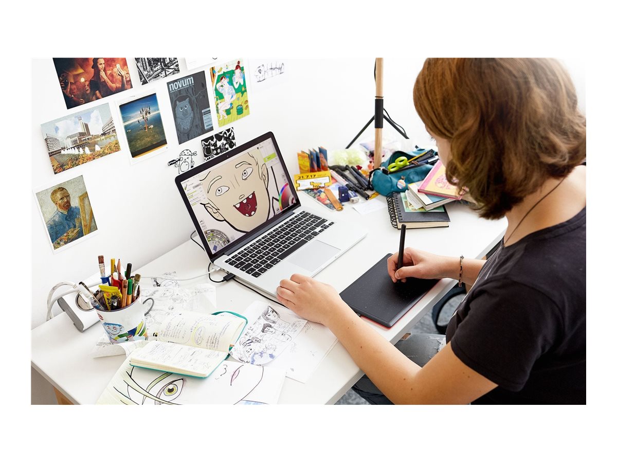 Wacom Wacom One Small - Digitalizador - 9.5 x 15.2 cm - cableado - USB-C, Bluetooth 5.1 CTC4110WLW0A