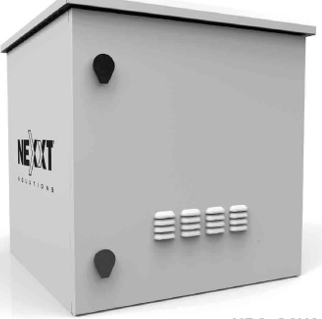 Nexxt Solutions Infrastructure Nexxt Solutions Infrastructure - Outdoor Pole Mount Cabinet - SPCC steel - Light gray powder coat - Incluye acc de montaje y barra NPC-O6U64P